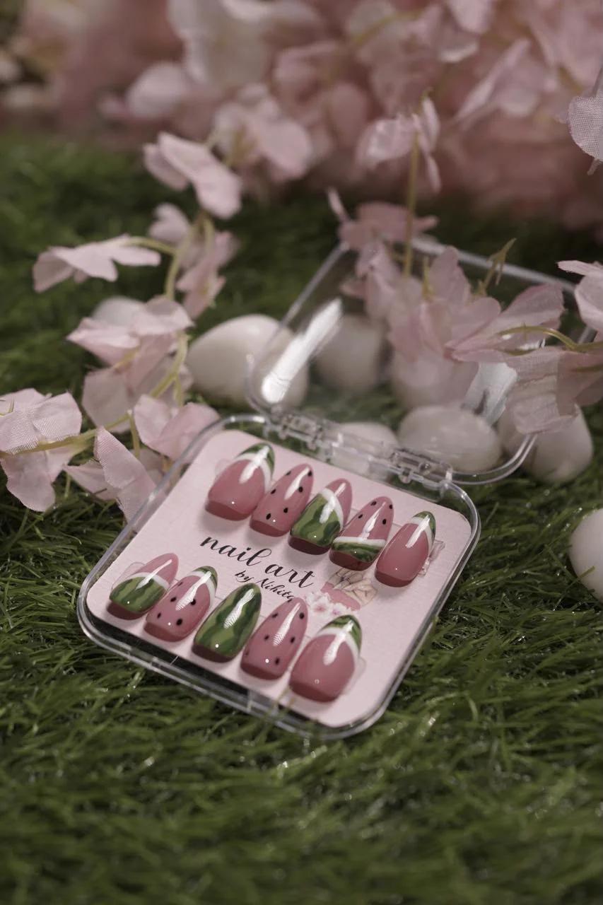 Behind the scenes at HUE NAILS